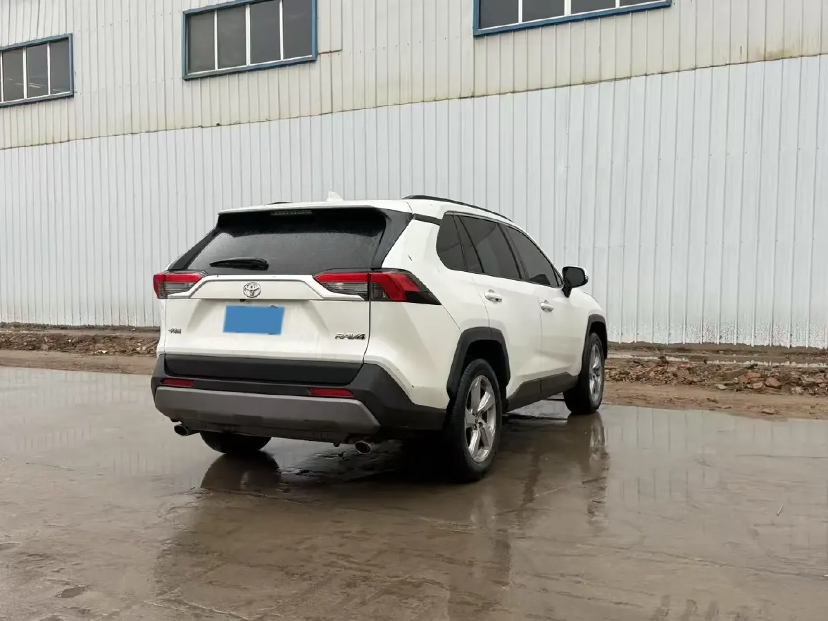 2020 Toyota RAV4 2.0L 171HP L4 CVT,autocango,china used car exporter,china ev exporter,chinese used car exporter,chinese used ev exporter