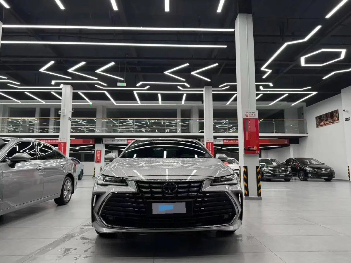 2023 Toyota Avalon 2.0L 177HP L4 CVT,autocango,china used car exporter,china ev exporter,chinese used car exporter,chinese used ev exporter