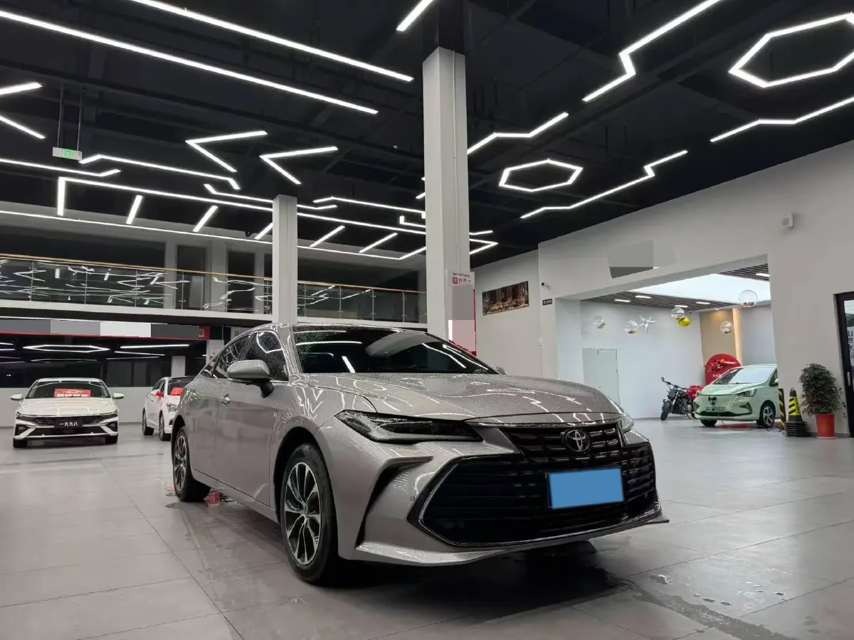 2023 Toyota Avalon 2.0L 177HP L4 CVT,autocango,china used car exporter,china ev exporter,chinese used car exporter,chinese used ev exporter