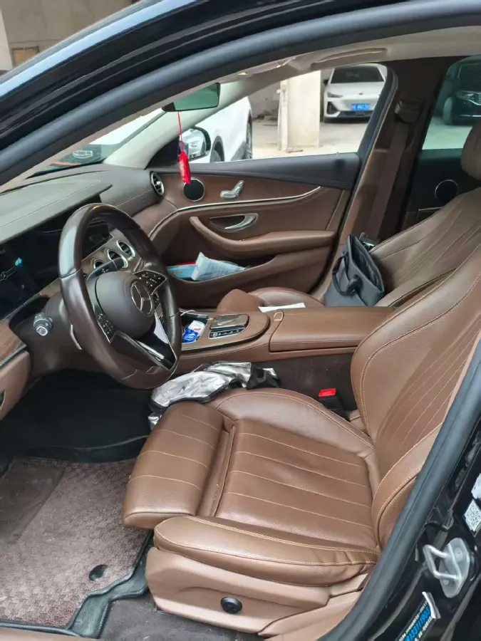 2021 Mercedes-Benz E Class 2.0T 197HP L4 9AT,autocango,china used car exporter,china ev exporter,chinese used car exporter,chinese used ev exporter