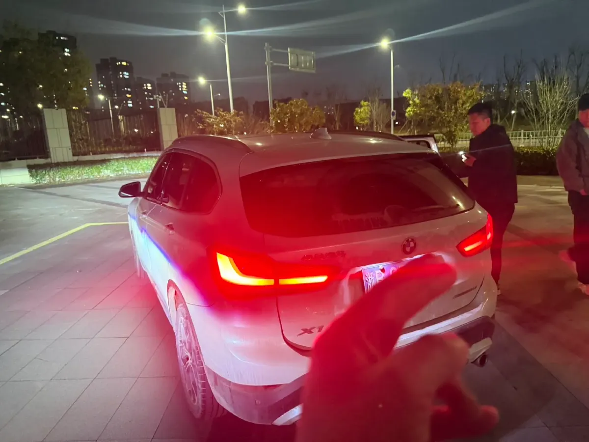 2021 BMW X1 1.5T 140HP L3 7DCT,autocango,china used car exporter,china ev exporter,chinese used car exporter,chinese used ev exporter