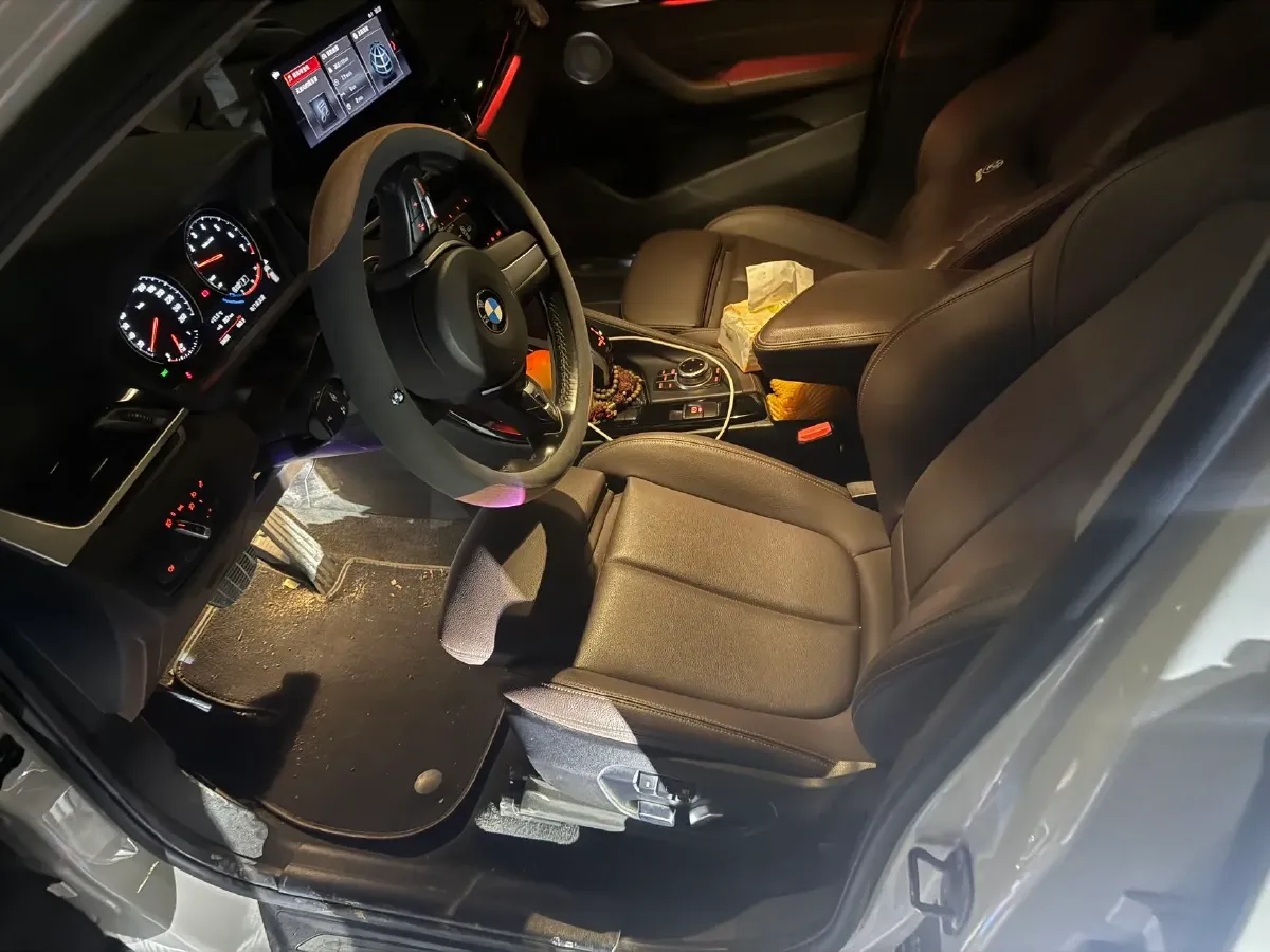 2021 BMW X1 1.5T 140HP L3 7DCT,autocango,china used car exporter,china ev exporter,chinese used car exporter,chinese used ev exporter