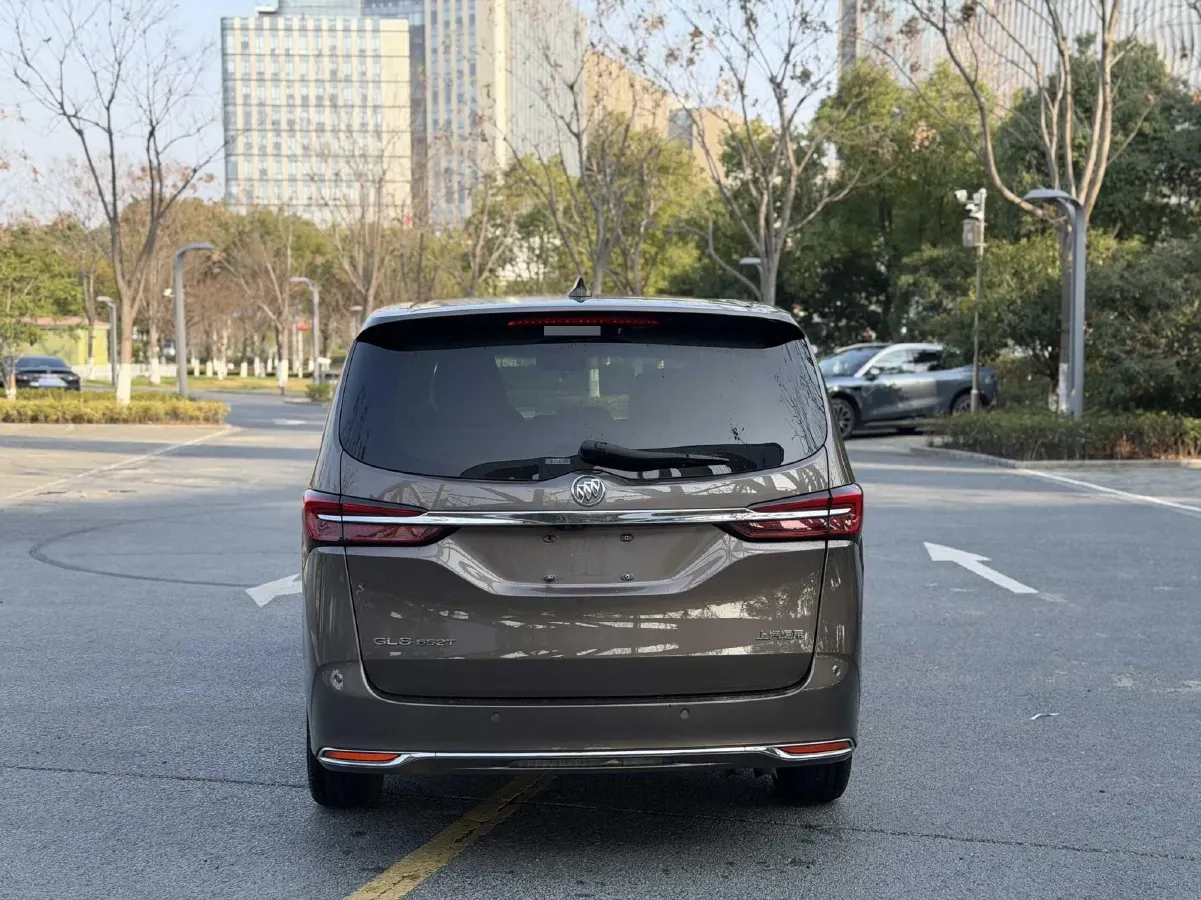2021 Buick GL8 2.0T 237HP L4 9AT,autocango,china used car exporter,china ev exporter,chinese used car exporter,chinese used ev exporter
