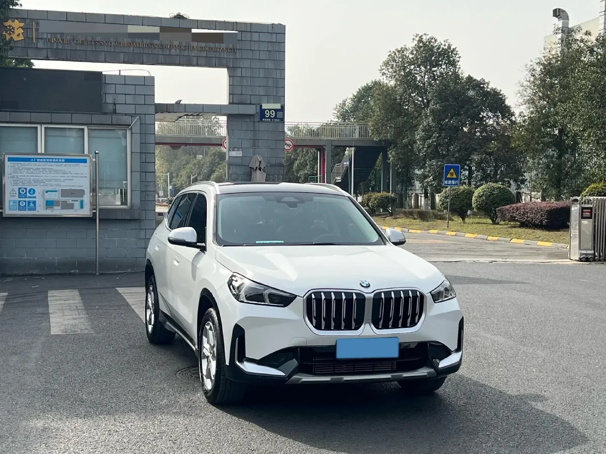 2025 BMW X1 2.0T 204HP L4 7DCT,autocango,china used car exporter,china ev exporter,chinese used car exporter,chinese used ev exporter