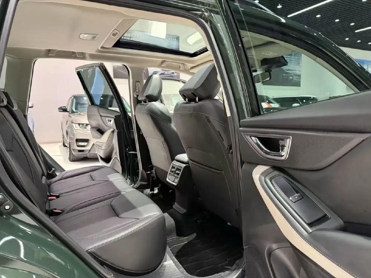 2024 Subaru Forester 2.5L 169HP H4 CVT,autocango,china used car exporter,china ev exporter,chinese used car exporter,chinese used ev exporter