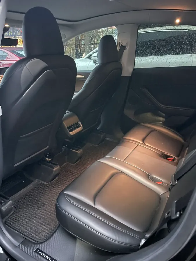 2022 Tesla Model Y BEV 60KWH,autocango,china used car exporter,china ev exporter,chinese used car exporter,chinese used ev exporter