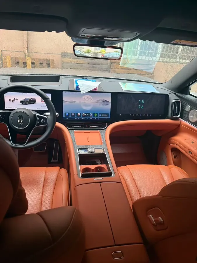 2025 AITO AITO M9 REEV 160HP REEV 52KWH,autocango,china used car exporter,china ev exporter,chinese used car exporter,chinese used ev exporter