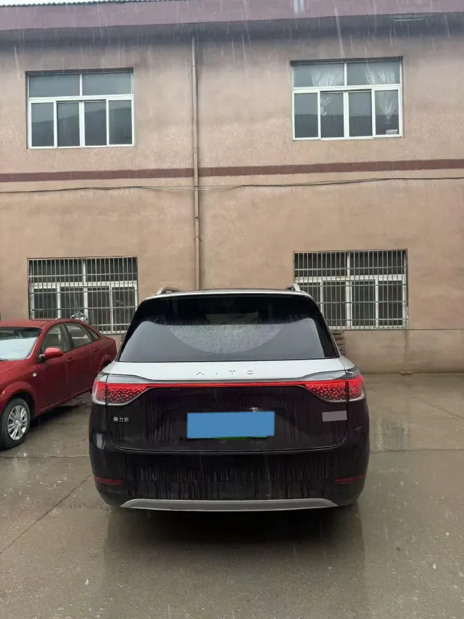2025 AITO AITO M9 REEV 160HP REEV 52KWH,autocango,china used car exporter,china ev exporter,chinese used car exporter,chinese used ev exporter