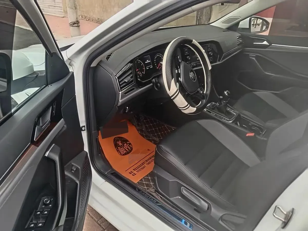 2020 Volkswagen Sagitar 1.2T 116HP L4 5MT,autocango,china used car exporter,china ev exporter,chinese used car exporter,chinese used ev exporter