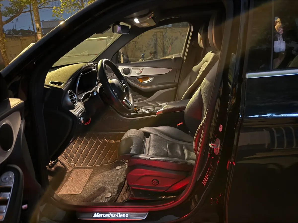 2021 Mercedes-Benz GLC Class 2.0T 197HP L4 9AT,autocango,china used car exporter,china ev exporter,chinese used car exporter,chinese used ev exporter