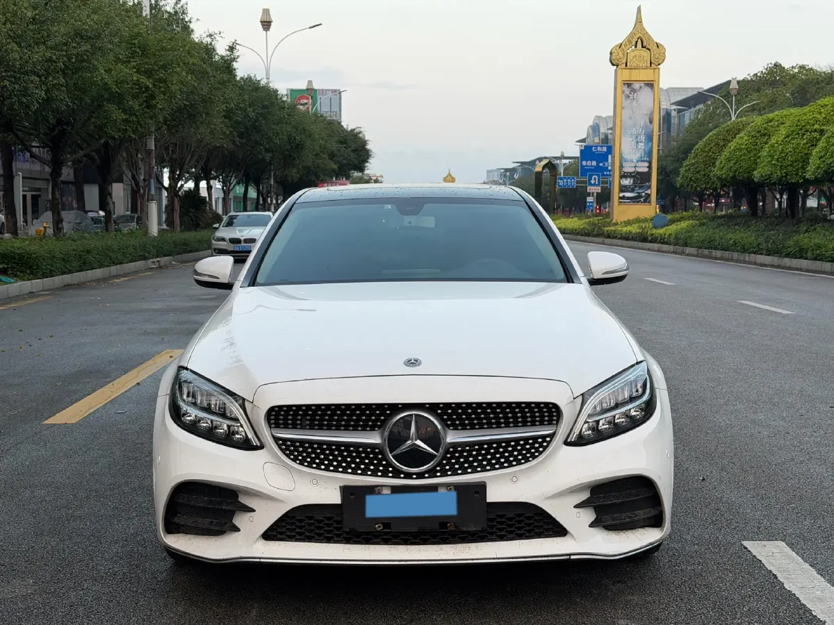 2020 Mercedes-Benz C Class 1.5T 156HP L4 9AT,autocango,china used car exporter,china ev exporter,chinese used car exporter,chinese used ev exporter
