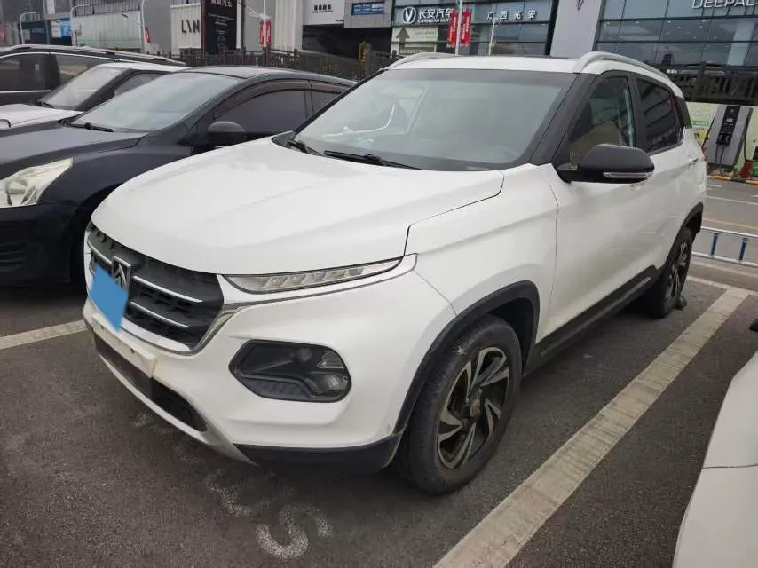 2017 BaoJun 510 1.5L 112HP L4 5AMT,autocango,china used car exporter,china ev exporter,chinese used car exporter,chinese used ev exporter