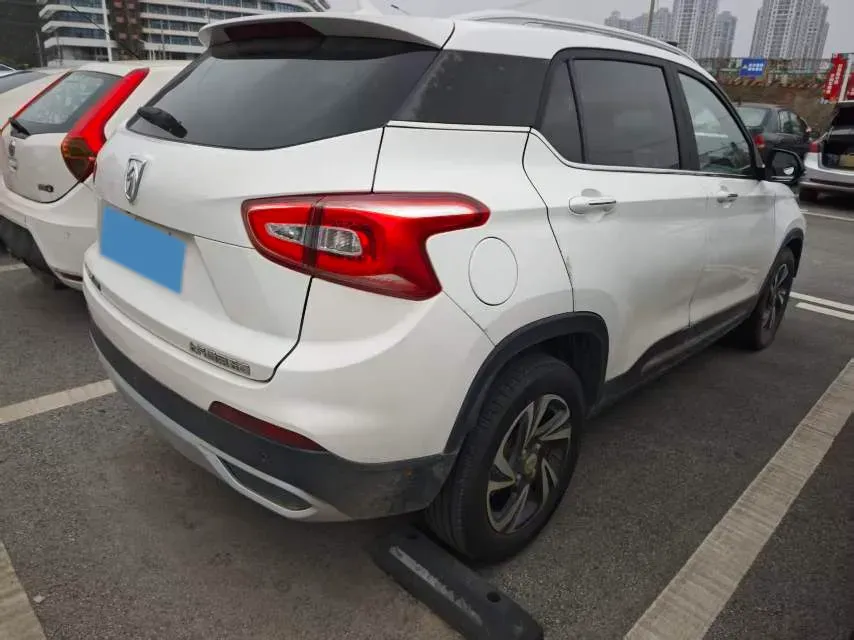 2017 BaoJun 510 1.5L 112HP L4 5AMT,autocango,china used car exporter,china ev exporter,chinese used car exporter,chinese used ev exporter