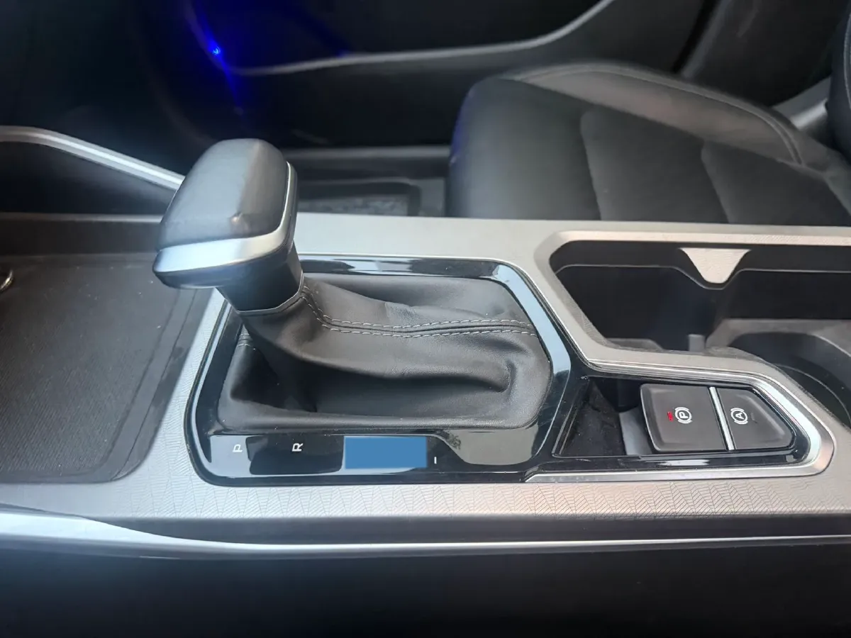 2022 Geely Emgrand 1.5L 114HP L4 CVT,autocango,china used car exporter,china ev exporter,chinese used car exporter,chinese used ev exporter