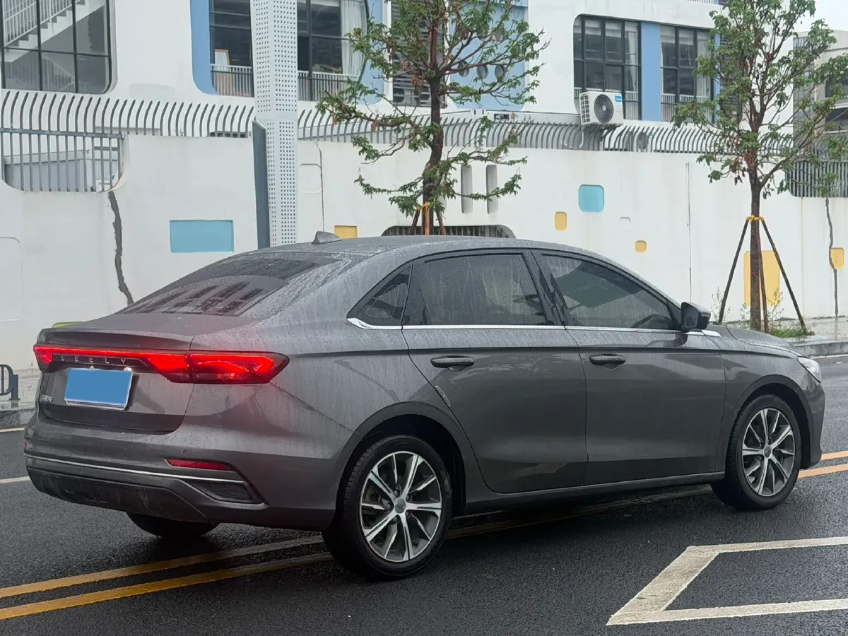 2022 Geely Emgrand 1.5L 114HP L4 CVT,autocango,china used car exporter,china ev exporter,chinese used car exporter,chinese used ev exporter