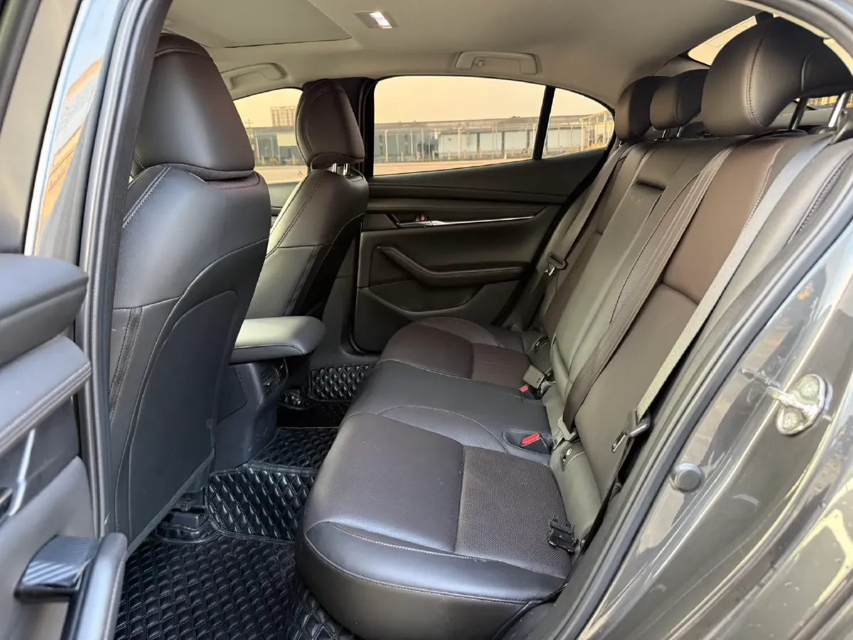 2020 Mazda 3 Axela 2.0L 158HP L4 6AT,autocango,china used car exporter,china ev exporter,chinese used car exporter,chinese used ev exporter