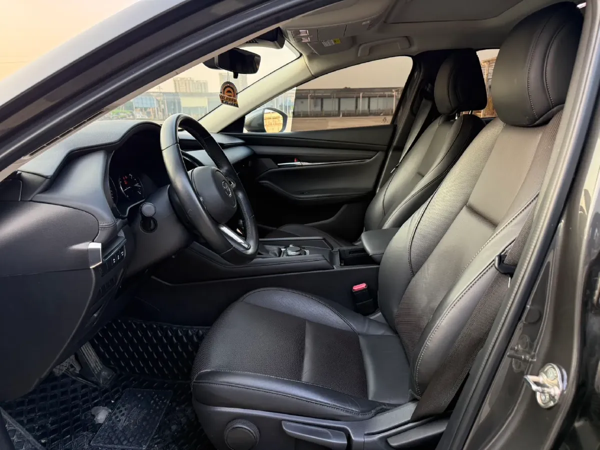 2020 Mazda 3 Axela 2.0L 158HP L4 6AT,autocango,china used car exporter,china ev exporter,chinese used car exporter,chinese used ev exporter