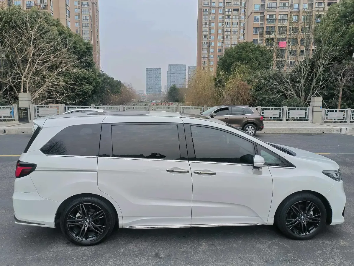 2022 Honda Odyssey 2.0L 146HP L4 E-CVT Hybrid,autocango,china used car exporter,china ev exporter,chinese used car exporter,chinese used ev exporter