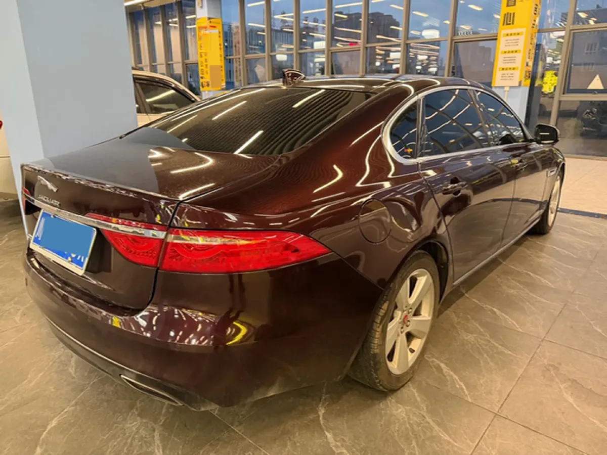 2018 Jaguar XFL 2.0T 200HP L4 8AT,autocango,china used car exporter,china ev exporter,chinese used car exporter,chinese used ev exporter