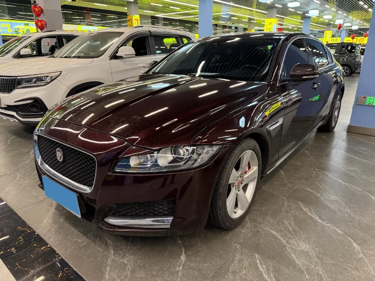 2018 Jaguar XFL 2.0T 200HP L4 8AT,autocango,china used car exporter,china ev exporter,chinese used car exporter,chinese used ev exporter