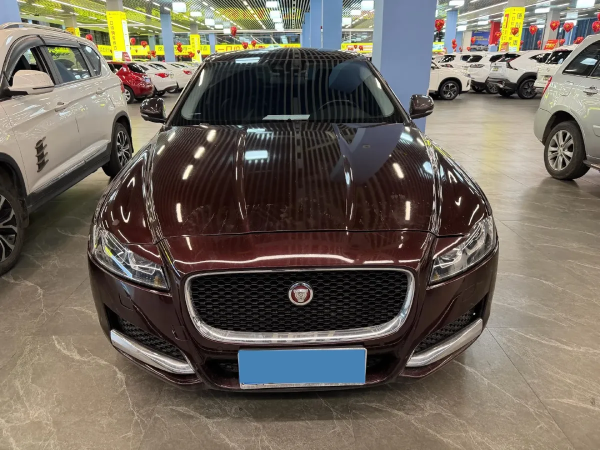 2018 Jaguar XFL 2.0T 200HP L4 8AT,autocango,china used car exporter,china ev exporter,chinese used car exporter,chinese used ev exporter