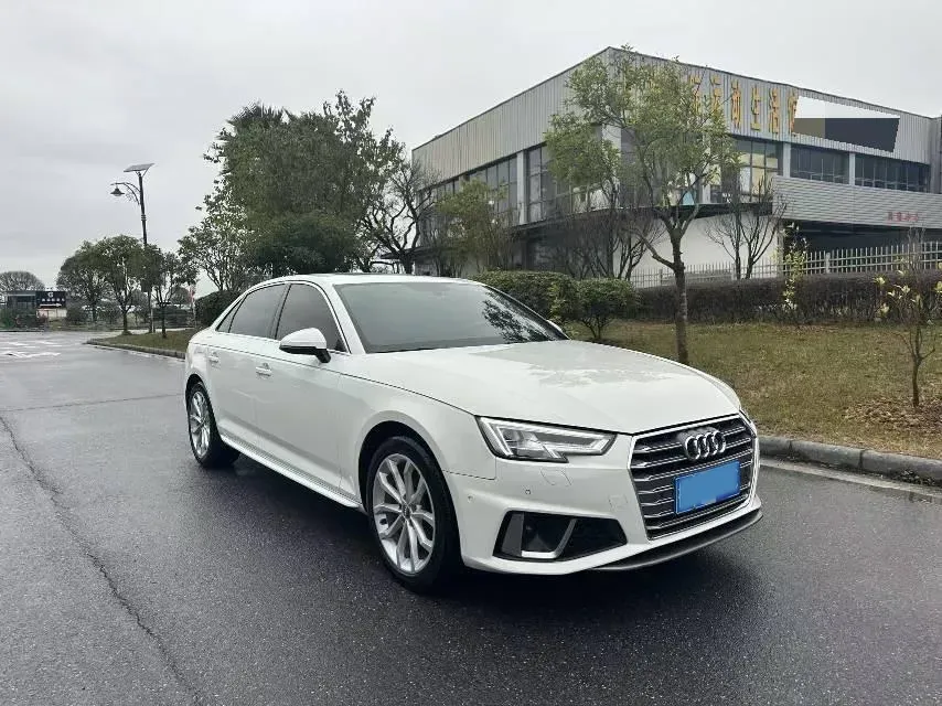 2019 Audi A4L 2.0T 190HP L4 7DCT,autocango,china used car exporter,china ev exporter,chinese used car exporter,chinese used ev exporter