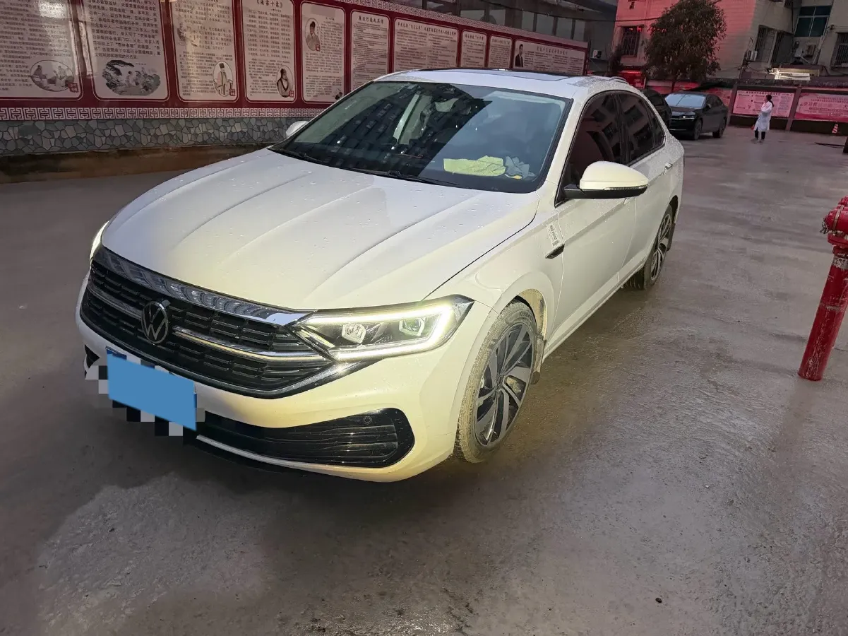 2023 Volkswagen Sagitar 1.5T 160HP L4 7DCT,autocango,china used car exporter,china ev exporter,chinese used car exporter,chinese used ev exporter