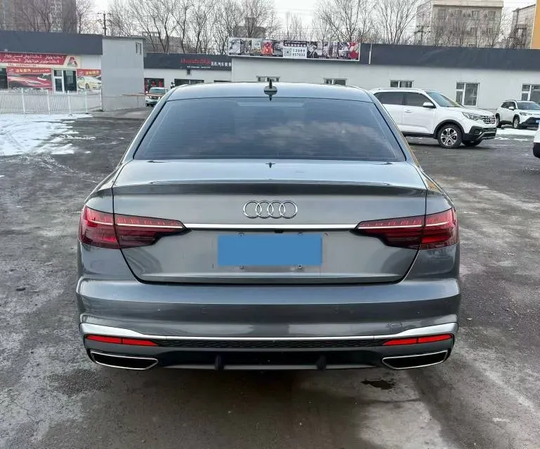 2020 Audi A4L 2.0T 190HP L4 7DCT,autocango,china used car exporter,china ev exporter,chinese used car exporter,chinese used ev exporter