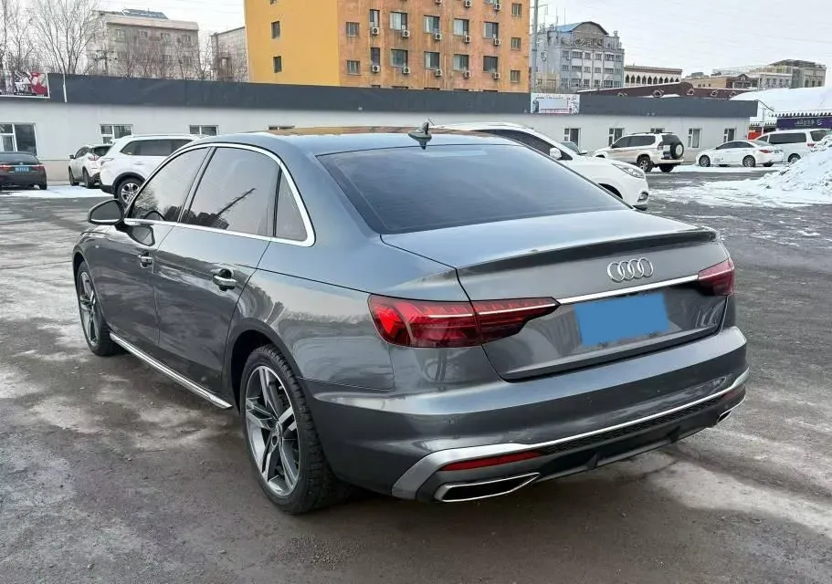 2020 Audi A4L 2.0T 190HP L4 7DCT,autocango,china used car exporter,china ev exporter,chinese used car exporter,chinese used ev exporter