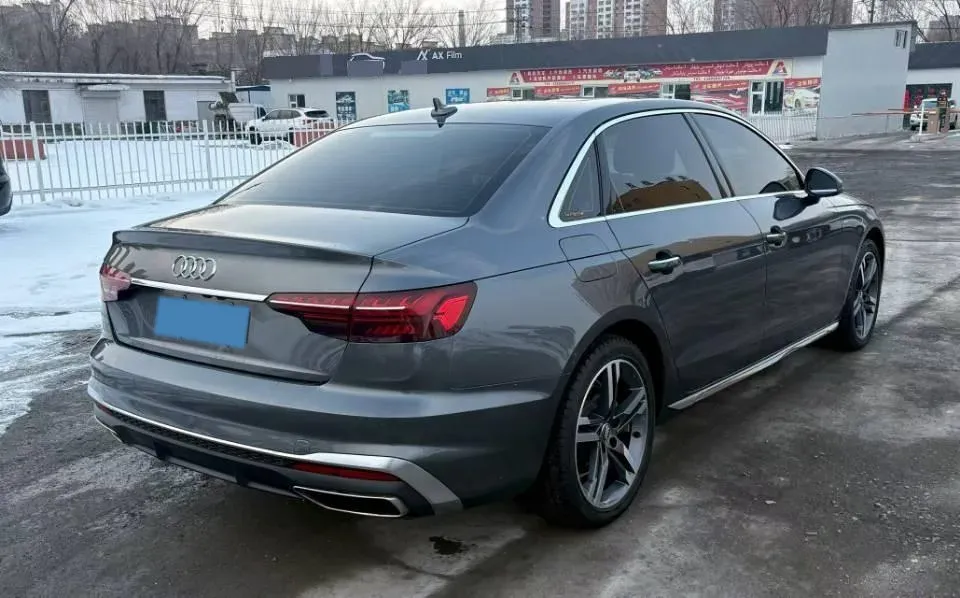 2020 Audi A4L 2.0T 190HP L4 7DCT,autocango,china used car exporter,china ev exporter,chinese used car exporter,chinese used ev exporter