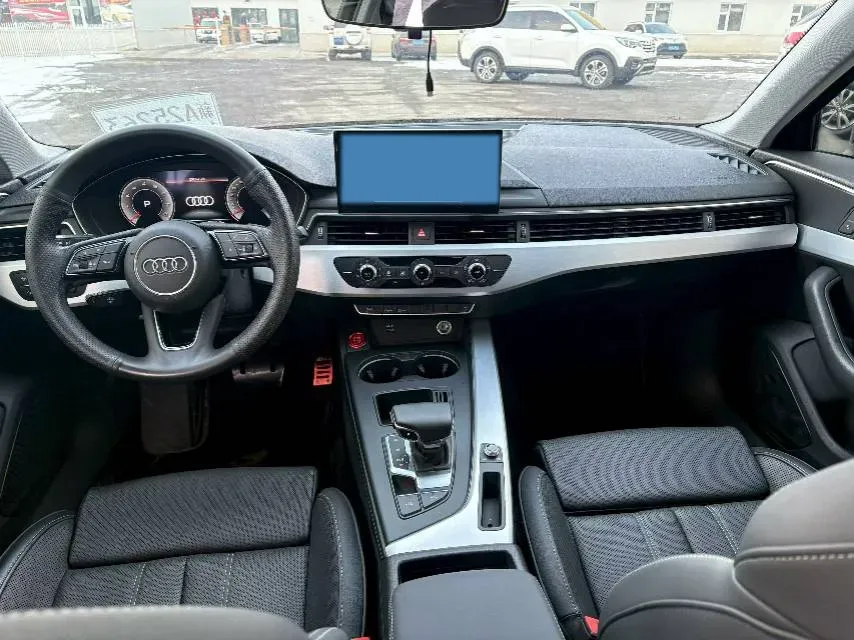 2020 Audi A4L 2.0T 190HP L4 7DCT,autocango,china used car exporter,china ev exporter,chinese used car exporter,chinese used ev exporter