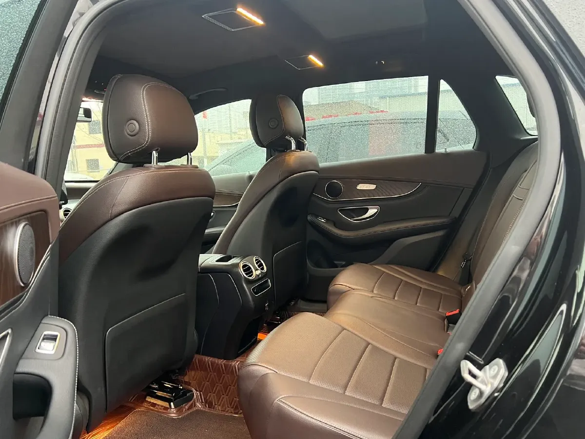 2020 Mercedes-Benz GLC Class 2.0T 197HP L4 9AT,autocango,china used car exporter,china ev exporter,chinese used car exporter,chinese used ev exporter
