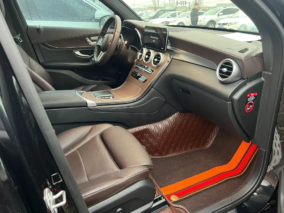 2020 Mercedes-Benz GLC Class 2.0T 197HP L4 9AT,autocango,china used car exporter,china ev exporter,chinese used car exporter,chinese used ev exporter