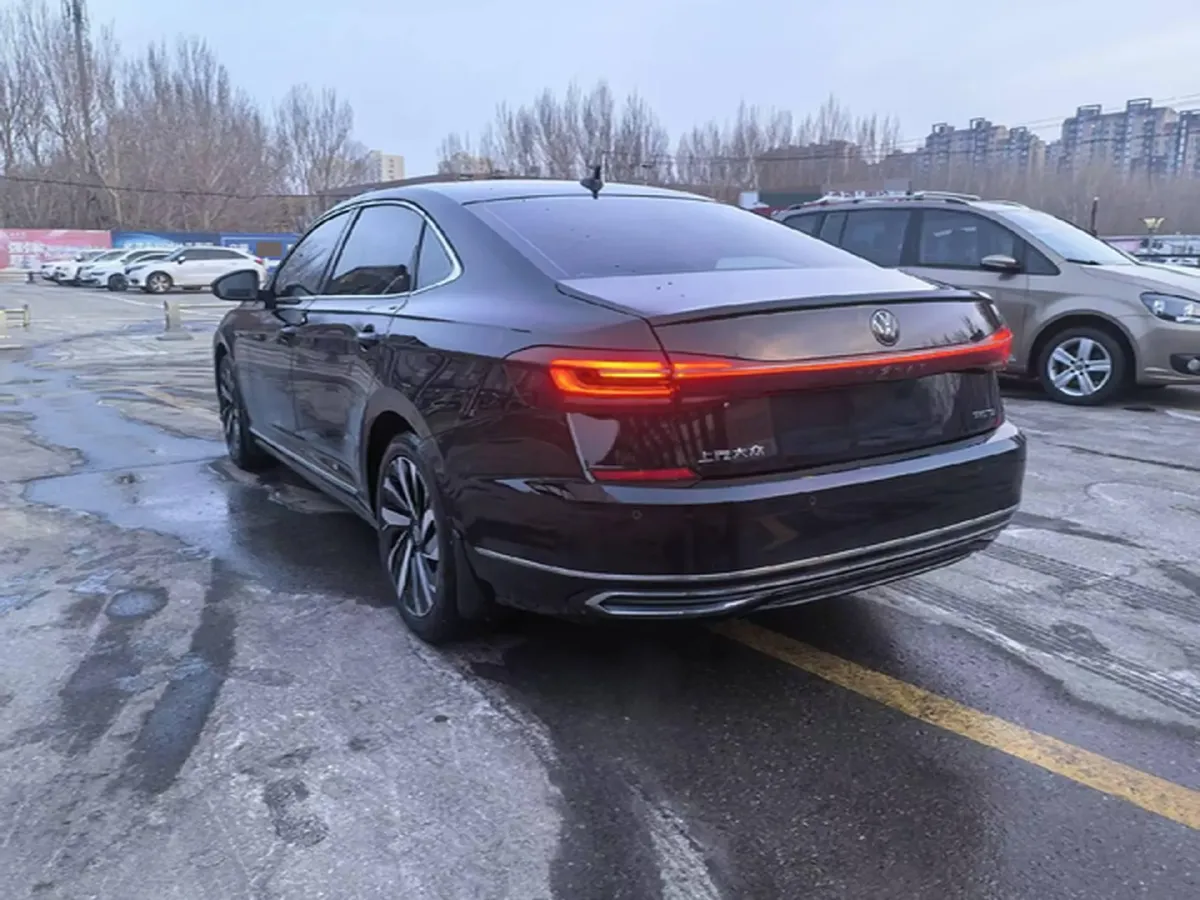2023 Volkswagen Passat 2.0T 186HP L4 7DCT,autocango,china used car exporter,china ev exporter,chinese used car exporter,chinese used ev exporter