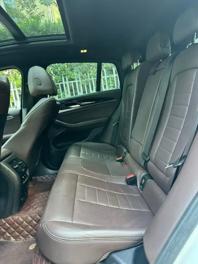 2020 BMW X4 2.0T 184HP L4 8AT,autocango,china used car exporter,china ev exporter,chinese used car exporter,chinese used ev exporter