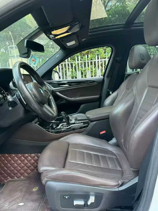 2020 BMW X4 2.0T 184HP L4 8AT,autocango,china used car exporter,china ev exporter,chinese used car exporter,chinese used ev exporter