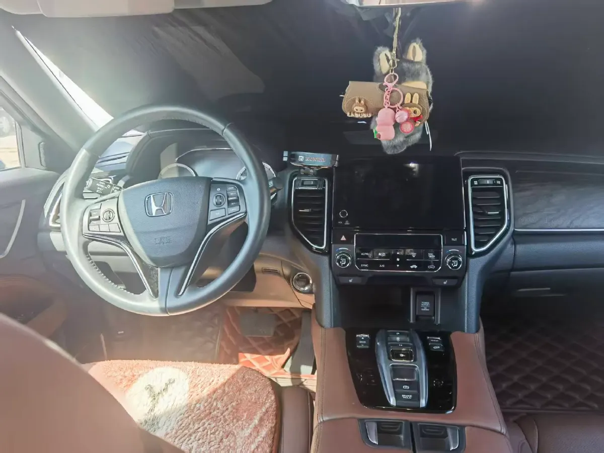 2020 Honda UR-V 2.0T 272HP L4 9AT,autocango,china used car exporter,china ev exporter,chinese used car exporter,chinese used ev exporter