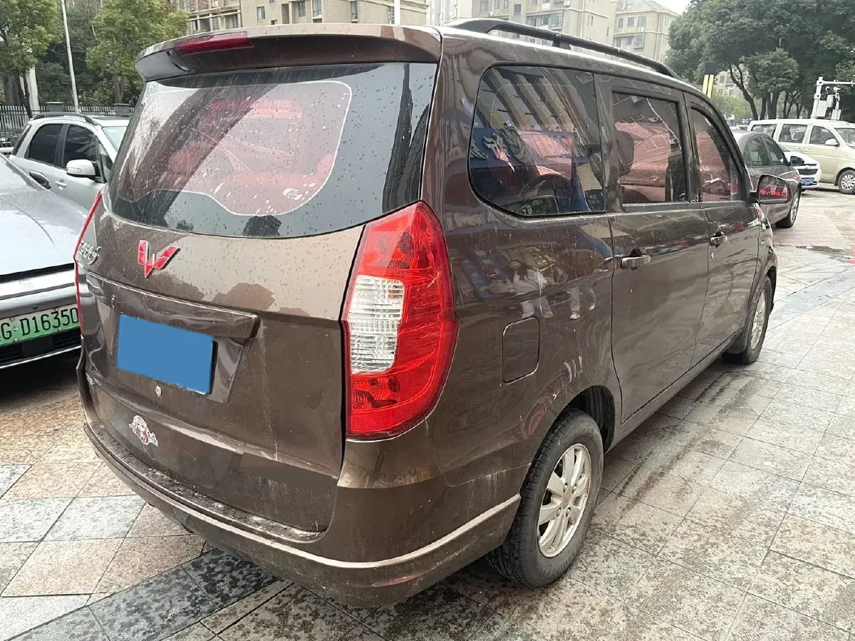 2018 WuLing HongGuang 1.5L 105HP L4 5MT,autocango,china used car exporter,china ev exporter,chinese used car exporter,chinese used ev exporter