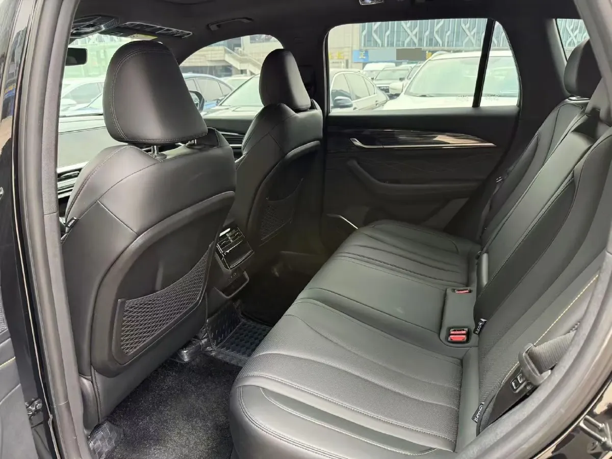 2024 Geely Monjaro 2.0T 218HP L4 7DCT,autocango,china used car exporter,china ev exporter,chinese used car exporter,chinese used ev exporter