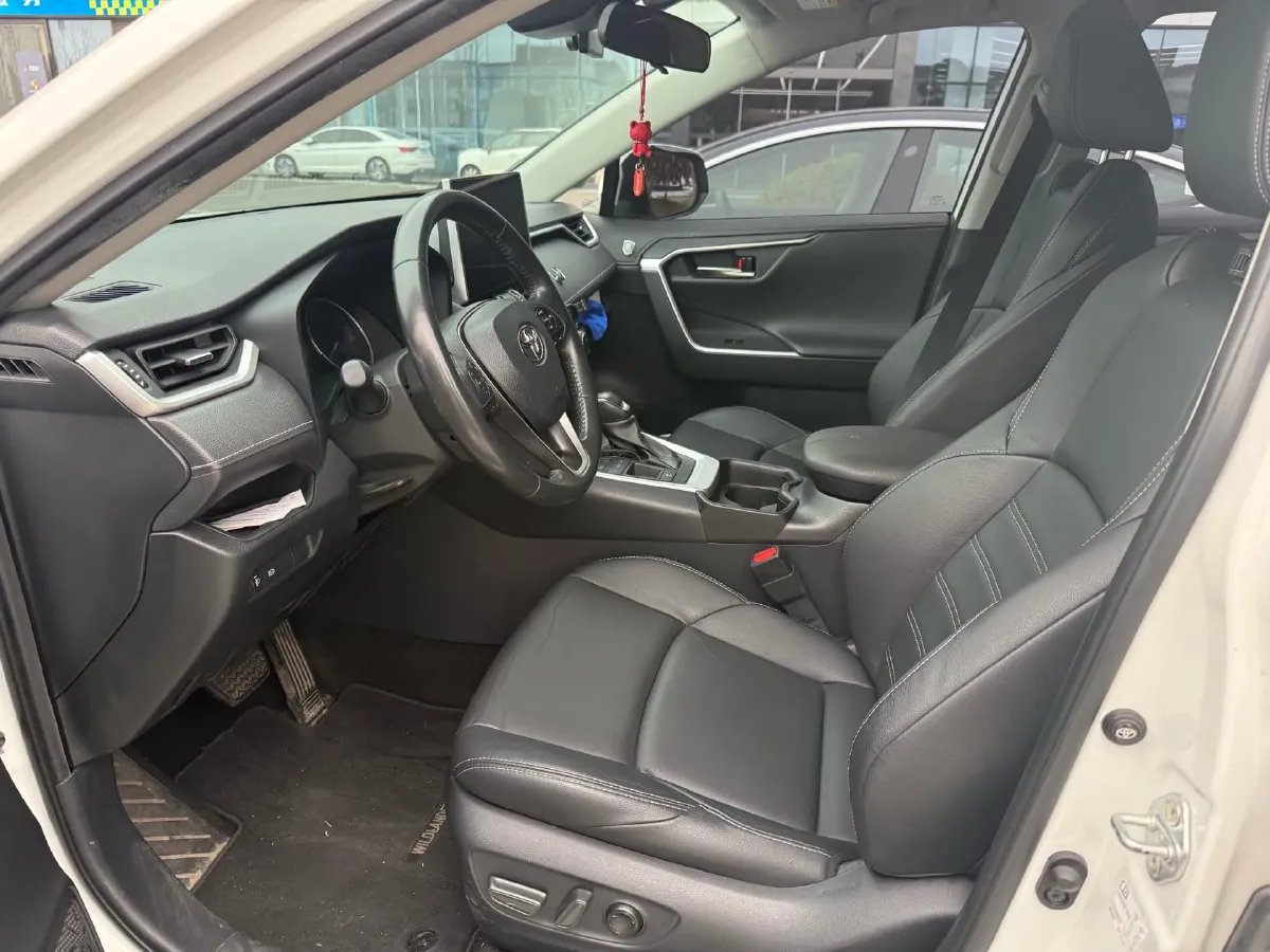 2022 Toyota Wildlander 2.5L 178HP L4 E-CVT Hybrid,autocango,china used car exporter,china ev exporter,chinese used car exporter,chinese used ev exporter