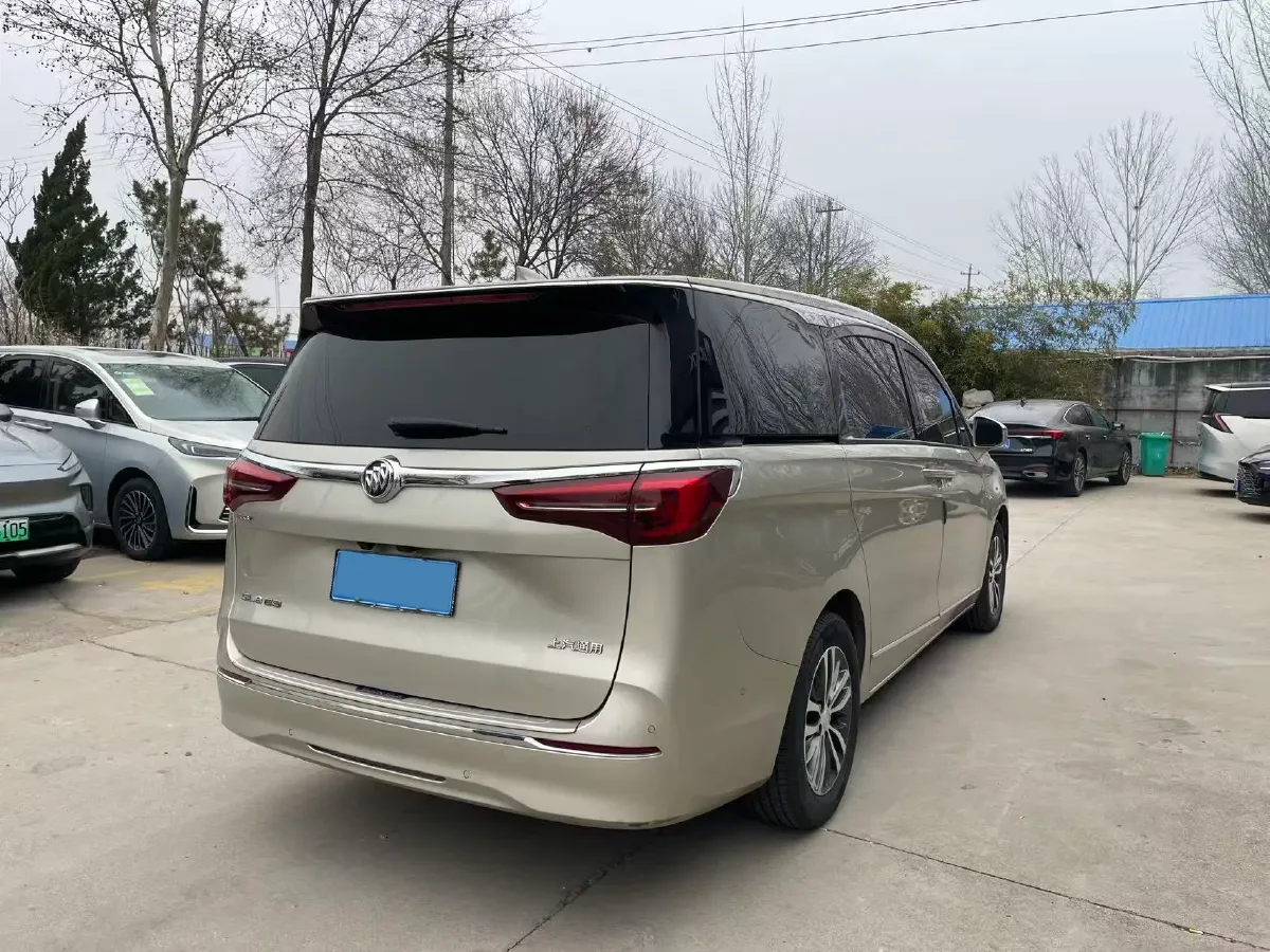 2022 Buick GL8 2.0T 237HP L4 9AT,autocango,china used car exporter,china ev exporter,chinese used car exporter,chinese used ev exporter