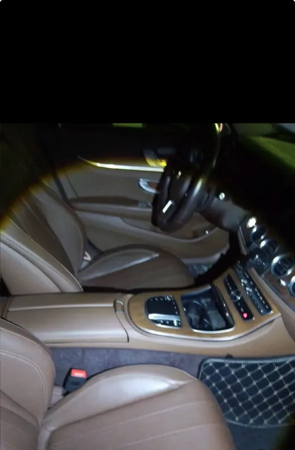 2020 Mercedes-Benz E Class 2.0T 258HP L4 9AT,autocango,china used car exporter,china ev exporter,chinese used car exporter,chinese used ev exporter