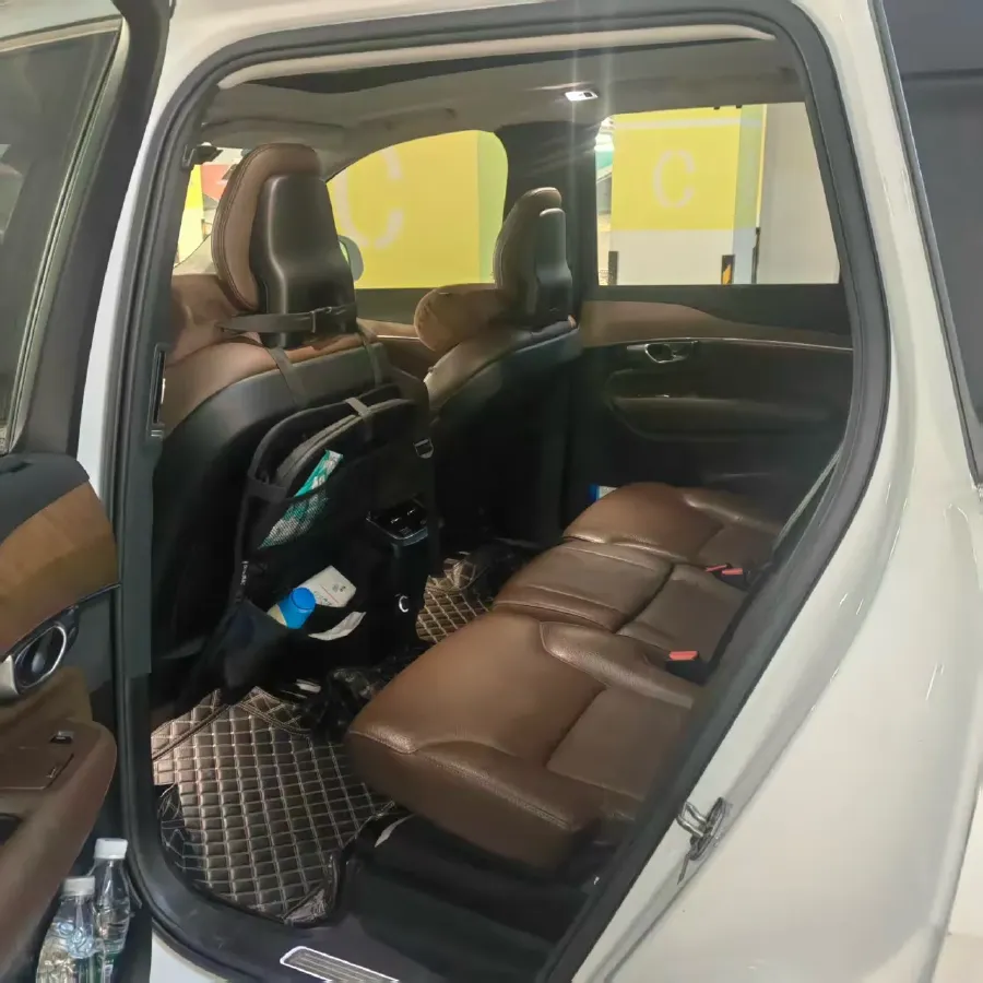 2020 Volvo XC90 2.0T 320HP L4 8AT,autocango,china used car exporter,china ev exporter,chinese used car exporter,chinese used ev exporter