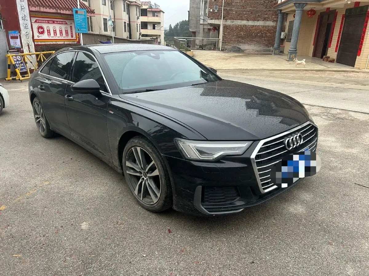2022 Audi A6L 2.0T 190HP L4 7DCT,autocango,china used car exporter,china ev exporter,chinese used car exporter,chinese used ev exporter