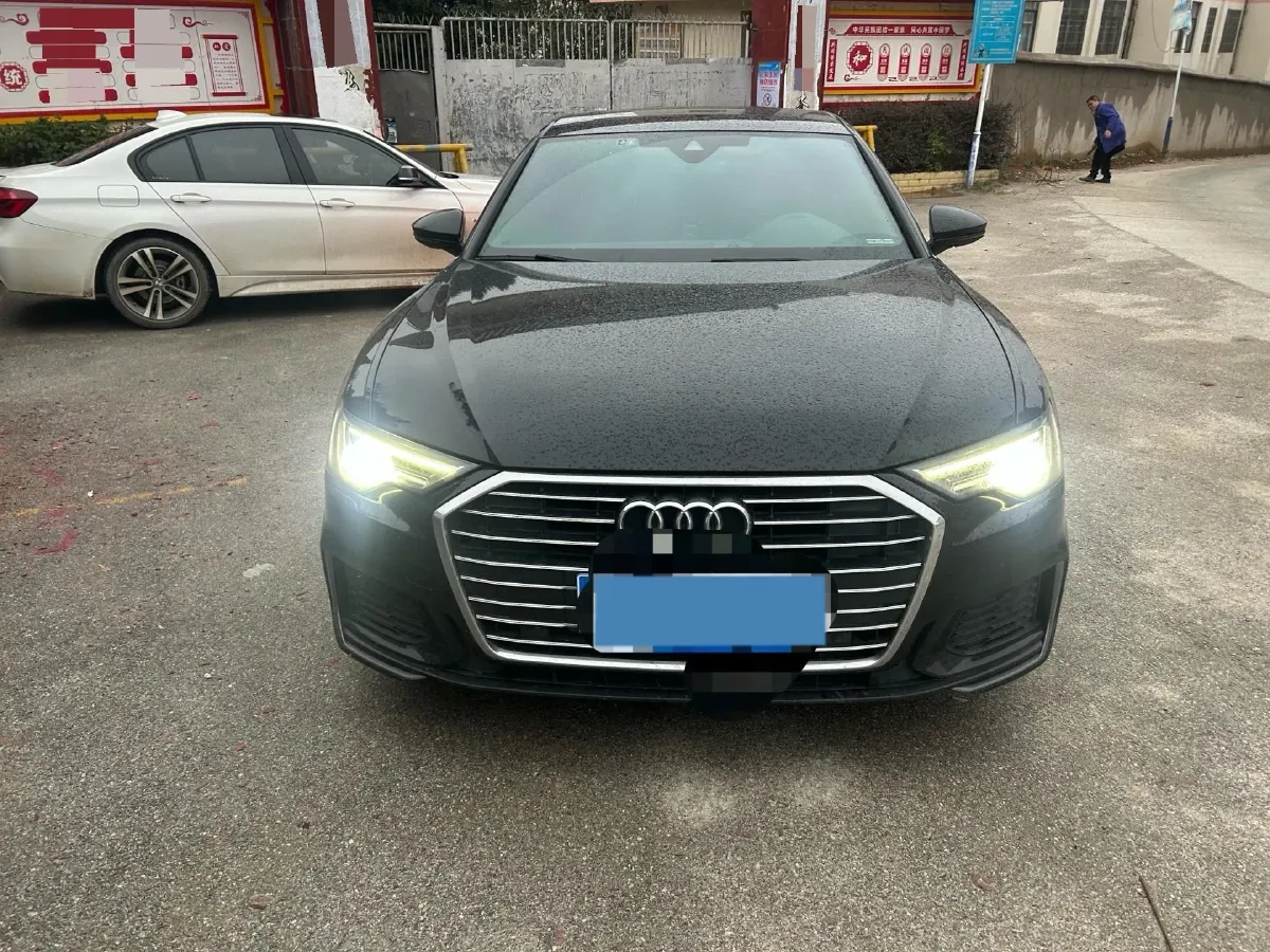 2022 Audi A6L 2.0T 190HP L4 7DCT,autocango,china used car exporter,china ev exporter,chinese used car exporter,chinese used ev exporter