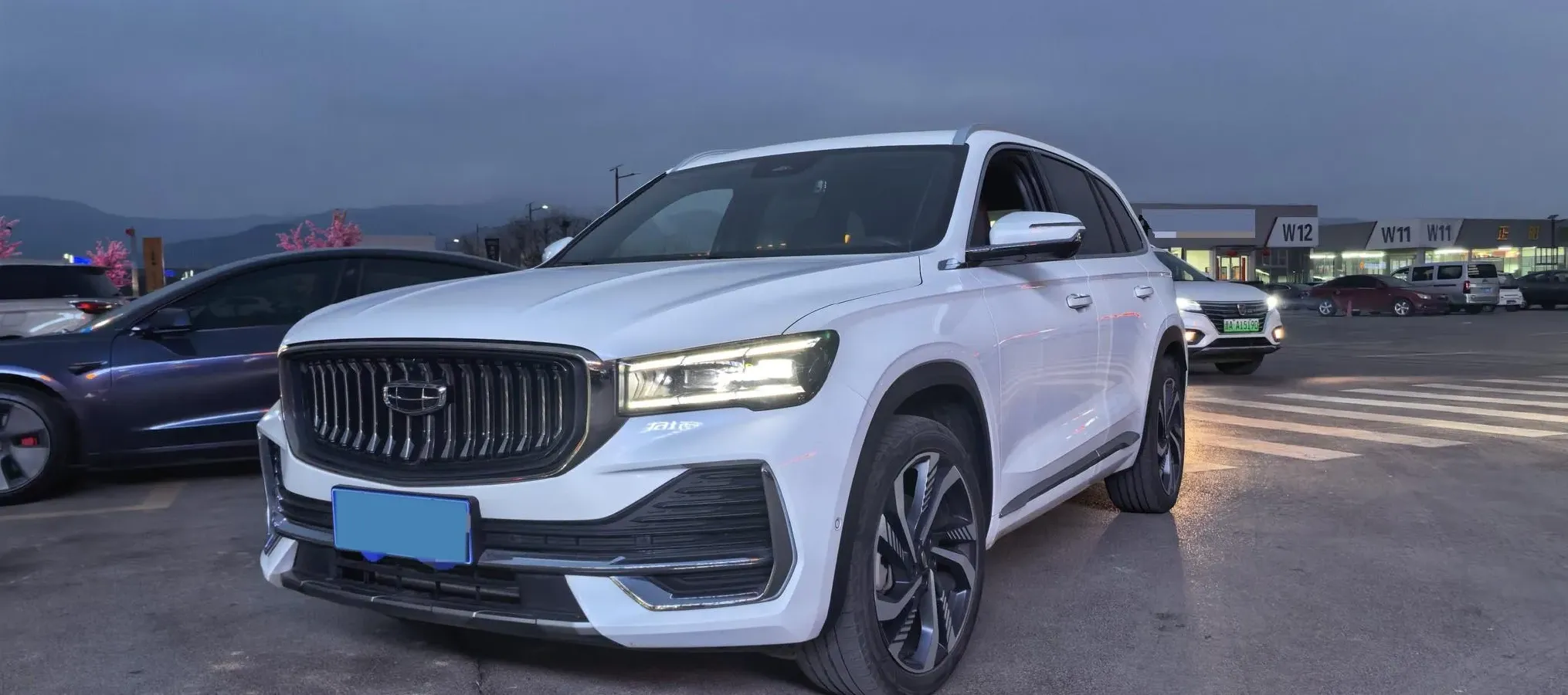 2021 Geely Monjaro 2.0T 218HP L4 7DCT,autocango,china used car exporter,china ev exporter,chinese used car exporter,chinese used ev exporter