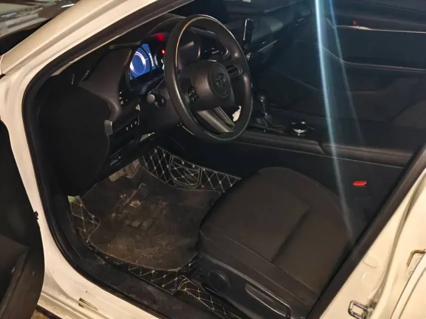 2020 Mazda 3 Axela 1.5L 117HP L4 6AT,autocango,china used car exporter,china ev exporter,chinese used car exporter,chinese used ev exporter