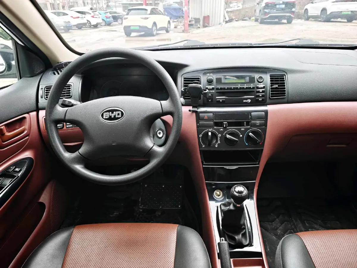 2018 BYD F3 1.5L 109HP L4 5MT,autocango,china used car exporter,china ev exporter,chinese used car exporter,chinese used ev exporter