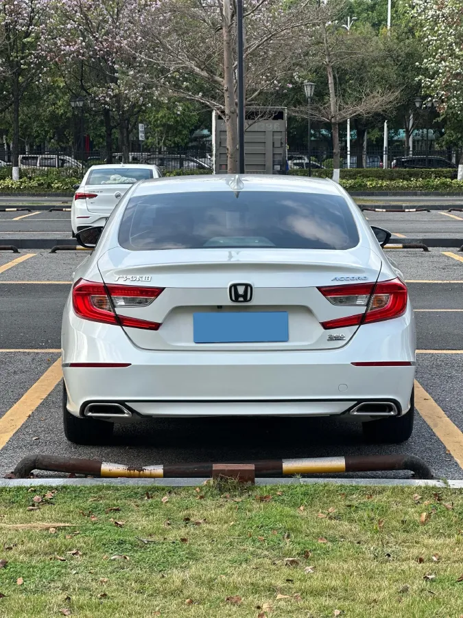 2018 Honda Accord 1.5T 194HP L4 CVT,autocango,china used car exporter,china ev exporter,chinese used car exporter,chinese used ev exporter