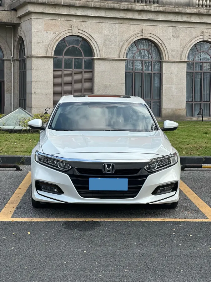 2018 Honda Accord 1.5T 194HP L4 CVT,autocango,china used car exporter,china ev exporter,chinese used car exporter,chinese used ev exporter